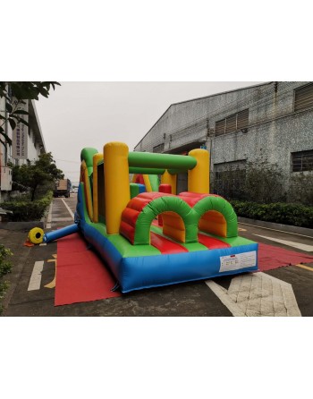 Castillo hinchable pista americana Tierra Fantasía II pro 2